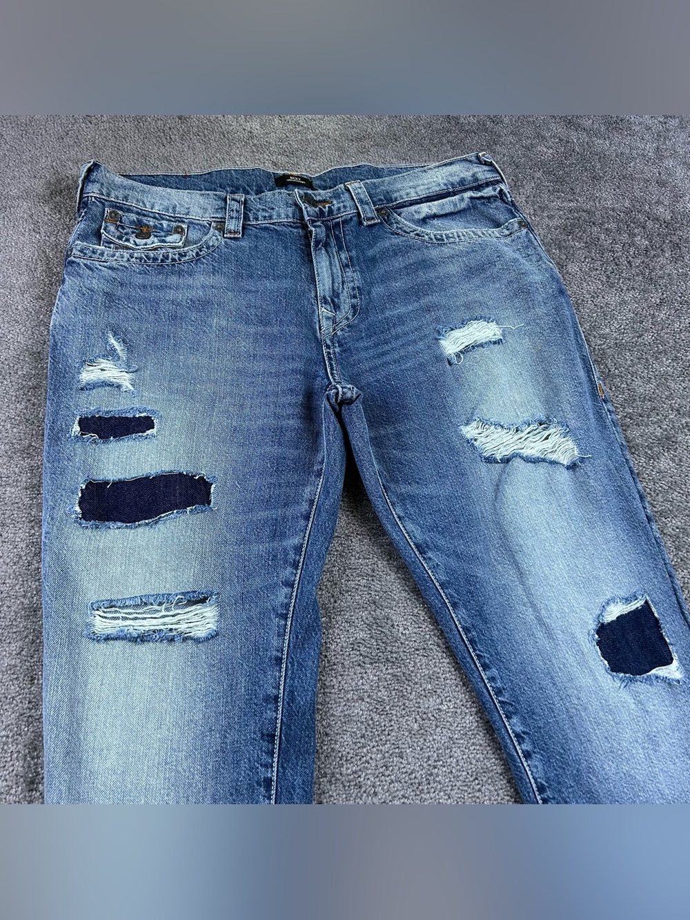 True Religion Mens 38 X 30 Ricky Jeans Relaxed Straight Leg Distressed Patches